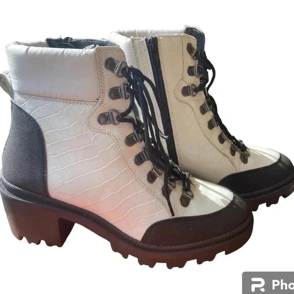 Enjoiya White Leather Lace Up Hiking/Combat Boots w/ 3" Heel Sz 8